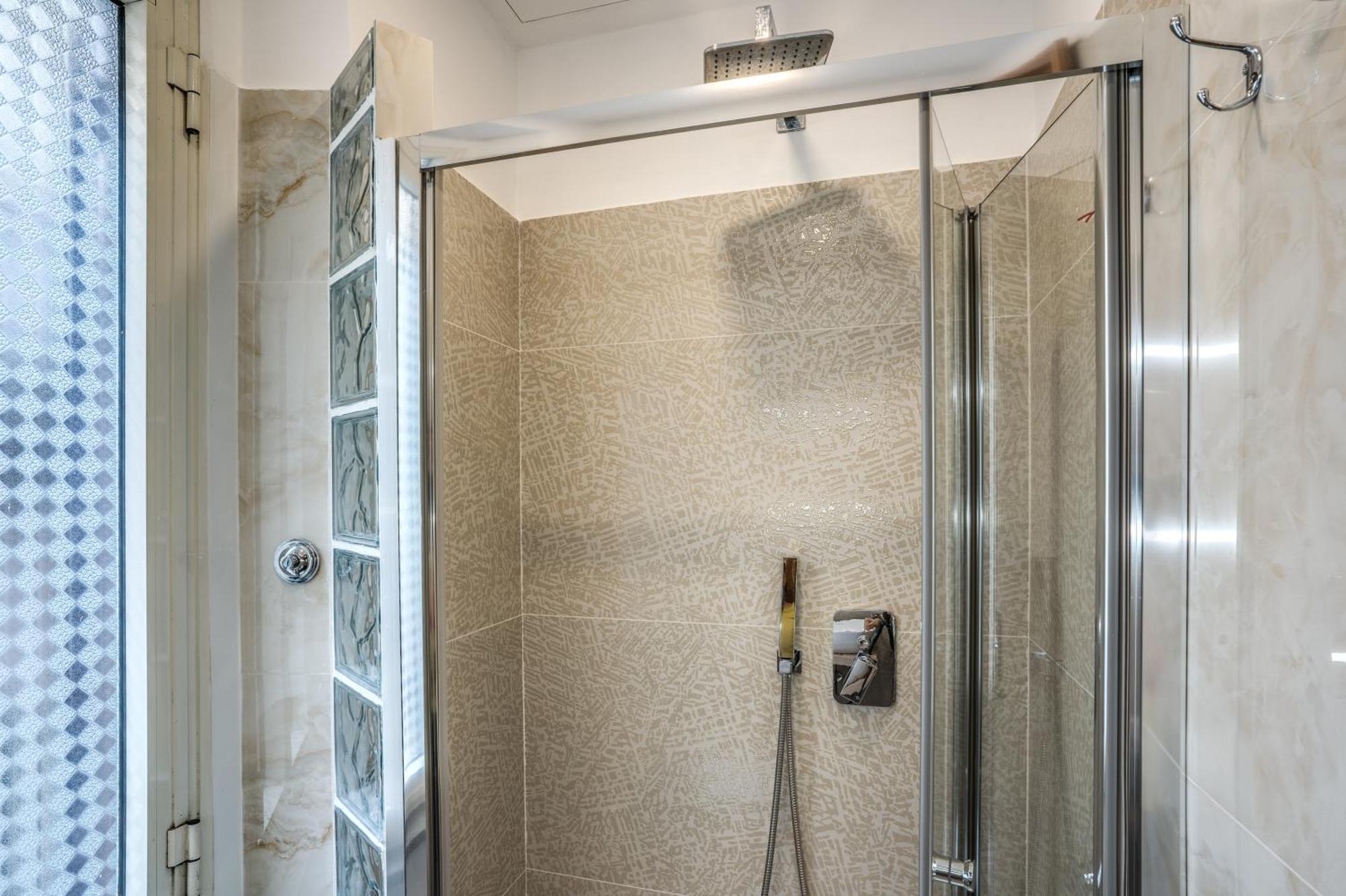 Fontana Di Trevi Charming Apartment Roma Exterior foto
