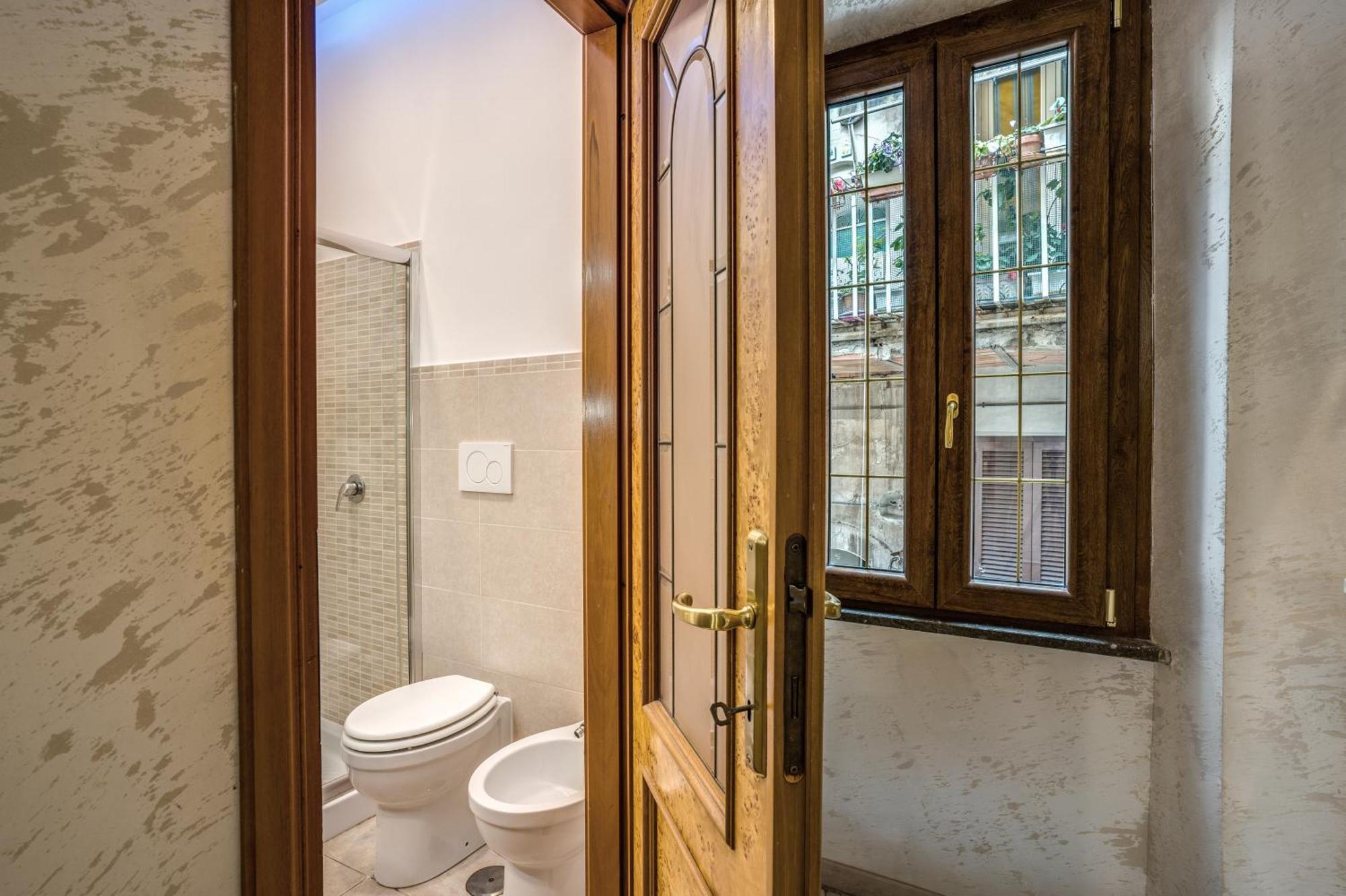 Fontana Di Trevi Charming Apartment Roma Exterior foto